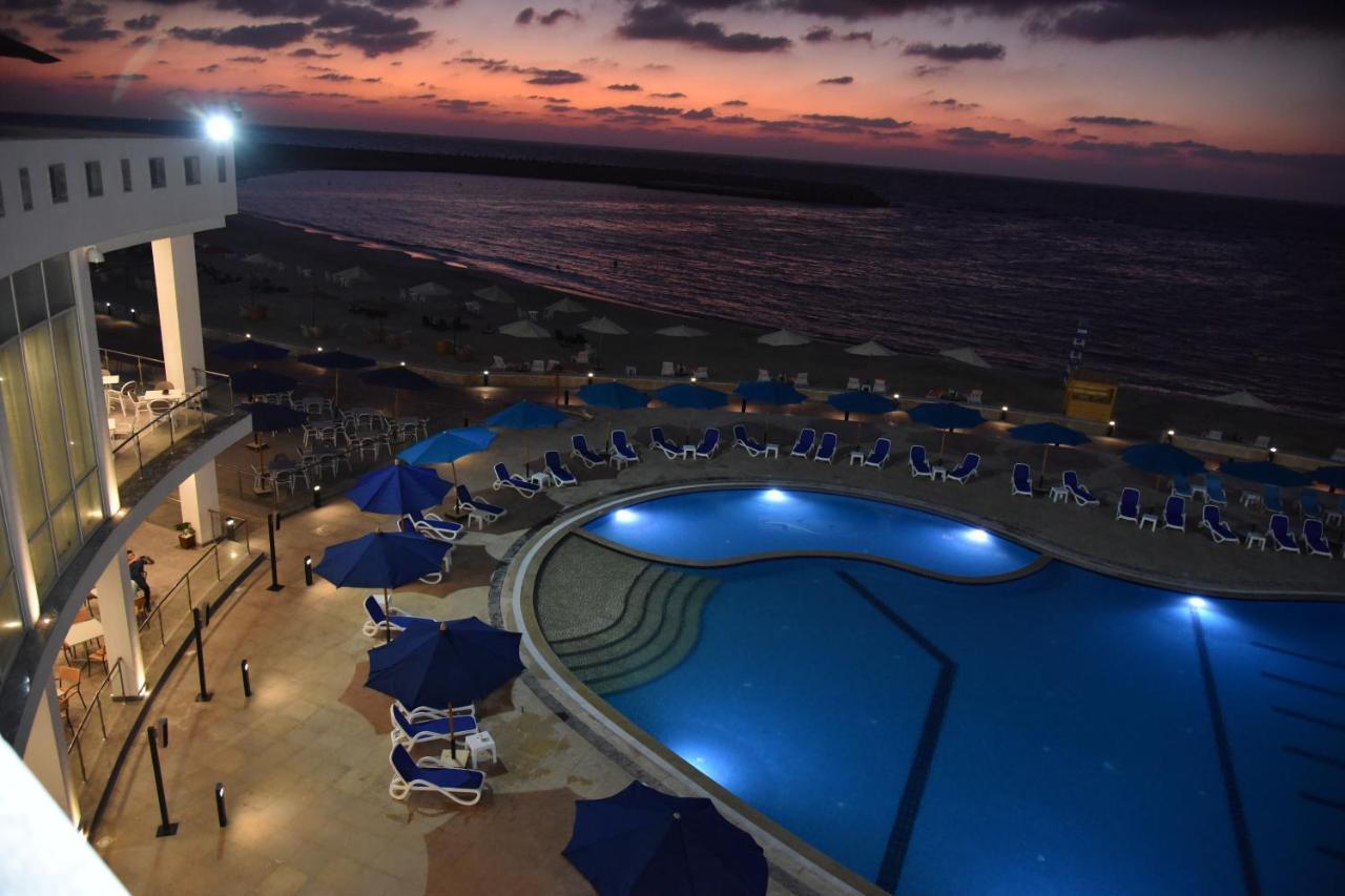 Golden Jewel Beach&Hotel Alexandria Exterior photo Sunset at the Grand Palladium Resort