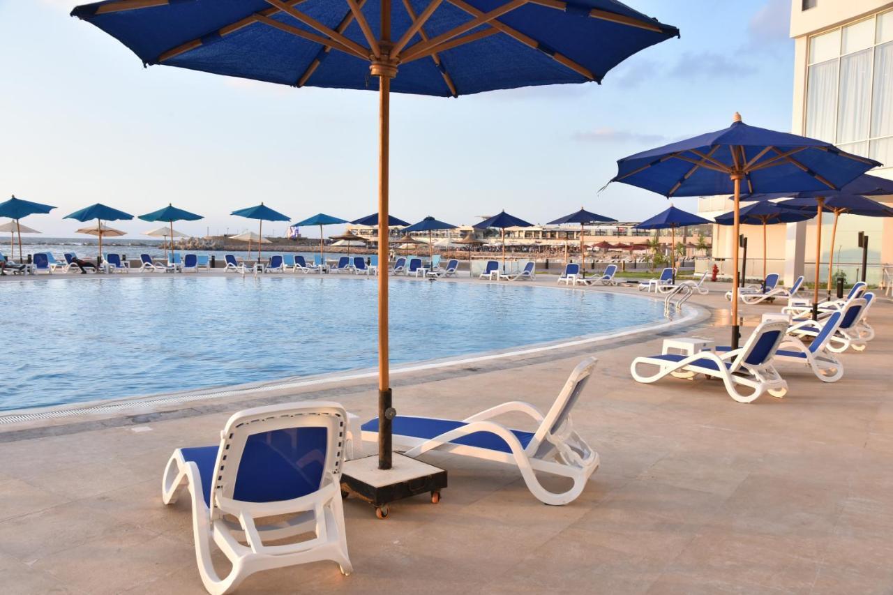 Golden Jewel Beach&Hotel Alexandria Exterior photo Beach at the Hilton Dead Sea