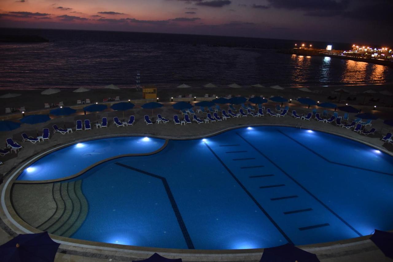 Golden Jewel Beach&Hotel Alexandria Exterior photo The pool at the Grand Hotel