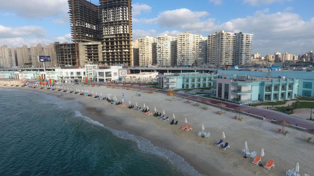 Golden Jewel Beach&Hotel Alexandria Exterior photo The beach at the complex