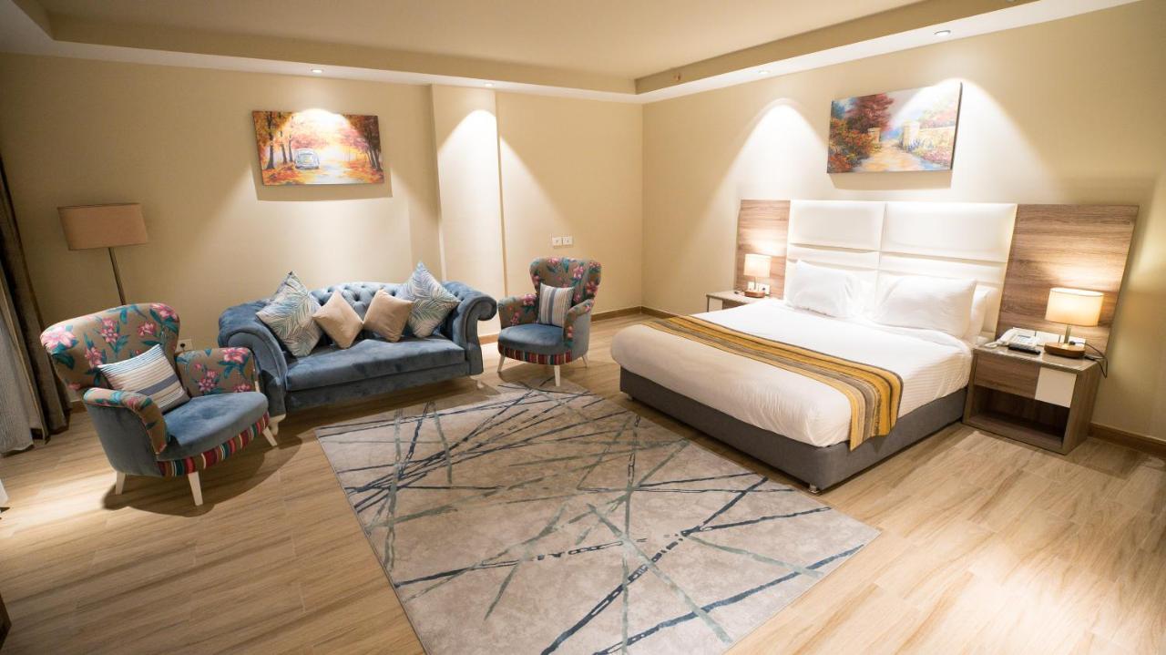 Golden Jewel Beach&Hotel Alexandria Exterior photo Deluxe Suite